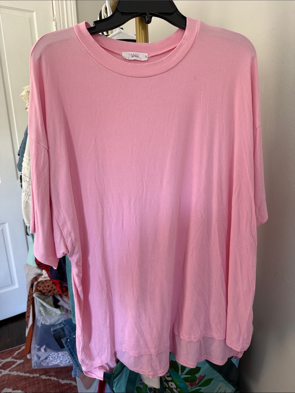 TALULAH Pink Ribbed Crewneck Tee